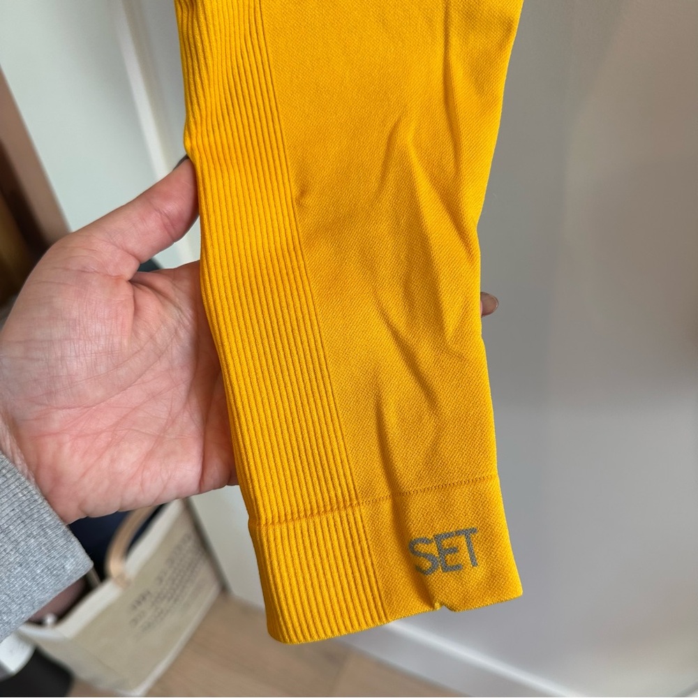 SET Active Vibrant Yellow Leggings - Picture 7 of 7